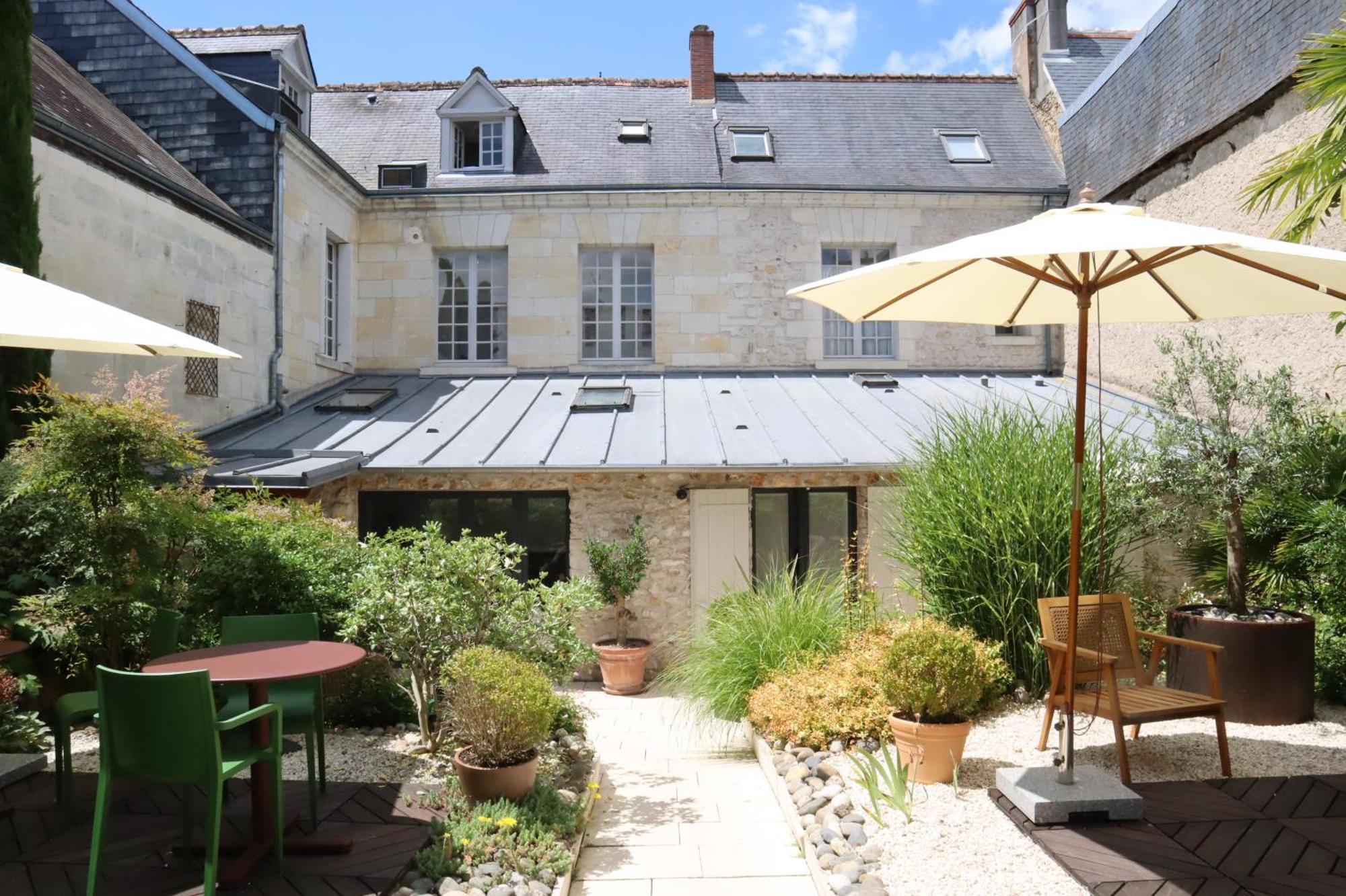 Hotel De Biencourt Azay-le-Rideau Exterior photo